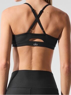 Alo yoga Airlift Intrigue Bra size M